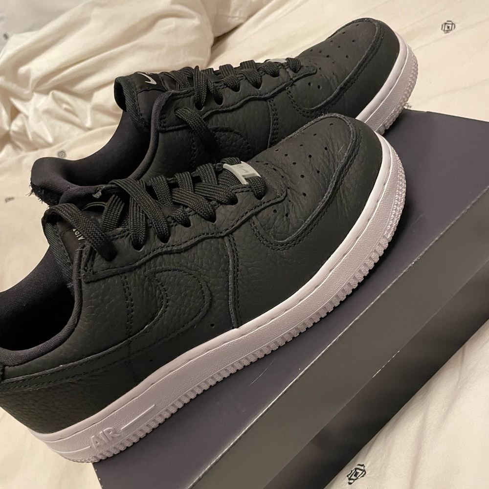 Black Nike Air Force craft ‘07